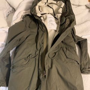 Aritzia Fishtail Parka Size Small